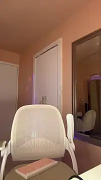 lost_wood19 Stripchat cam model