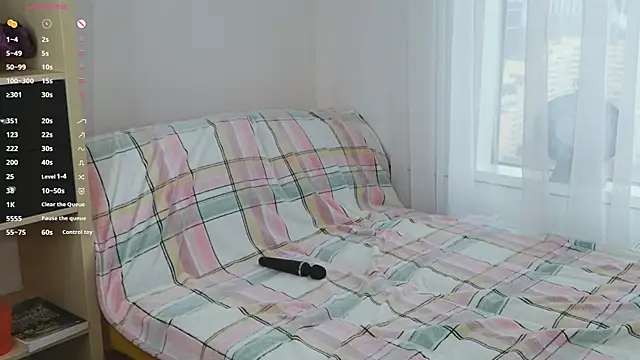 IsauraHolleman webcam