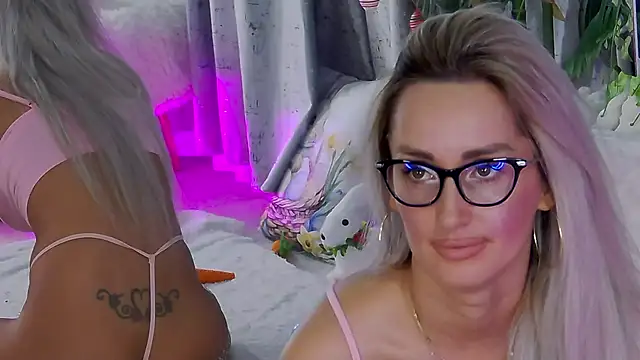 IsabelleEthan webcam