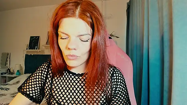 AlysaNightmoon webcam