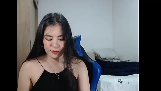 EloiseJun webcam