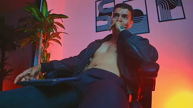 ALPHA_DOMINUS_ webcam