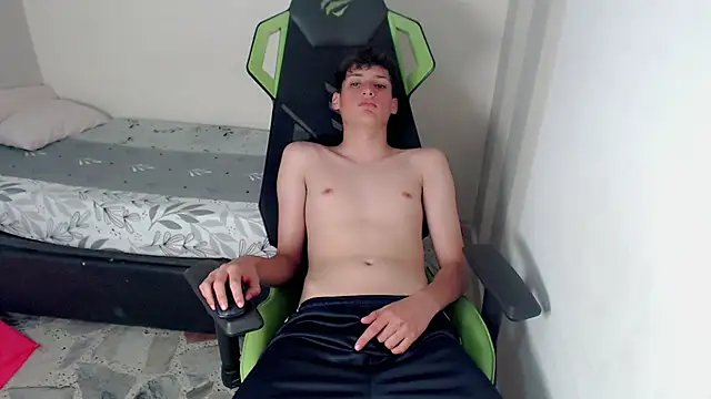 pablito_junior (M twink) - CUM CUM CUM  Y COMER