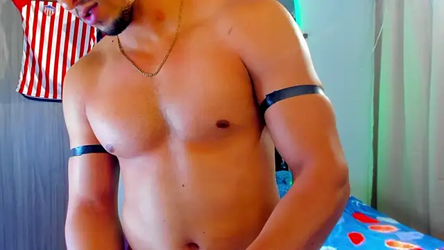 kris_khalifa69 - Kris_Khalifa69's free webcam - UK Sex Cams