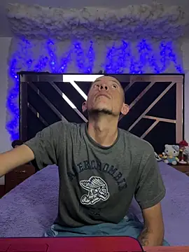 BriannaTS_and_David webcam