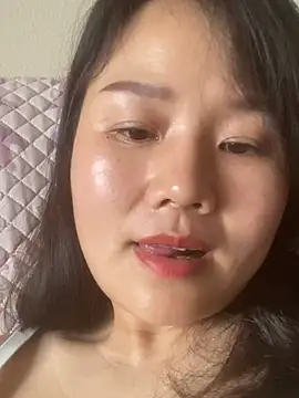 美女Mier-cn在线直播