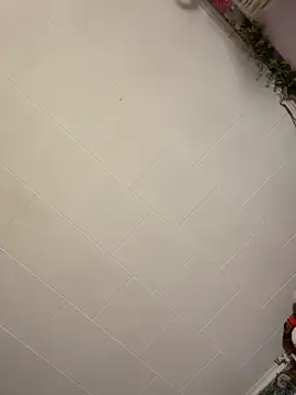 imawhorenslut19 webcam