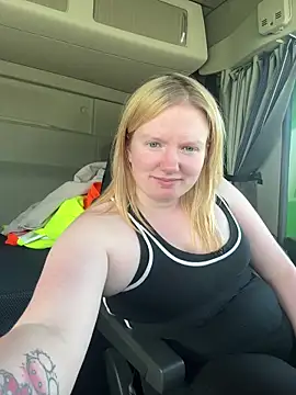 TruckerBabeLeenchen webcam