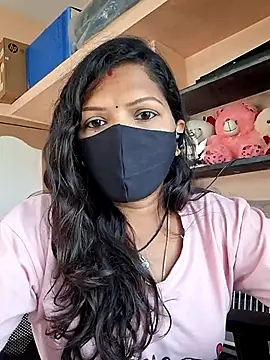 Webcam Model (Tamil_Dharani)  is live.Free join now!