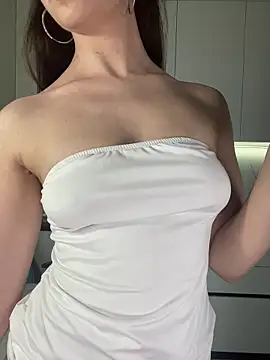 curlylara - CurlyLara's free webcam - UK Sex Cams