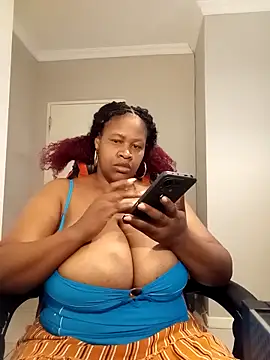 bustylisa1983 webcam