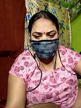 Webcam Model (06Rozi)  is live.Free join now!