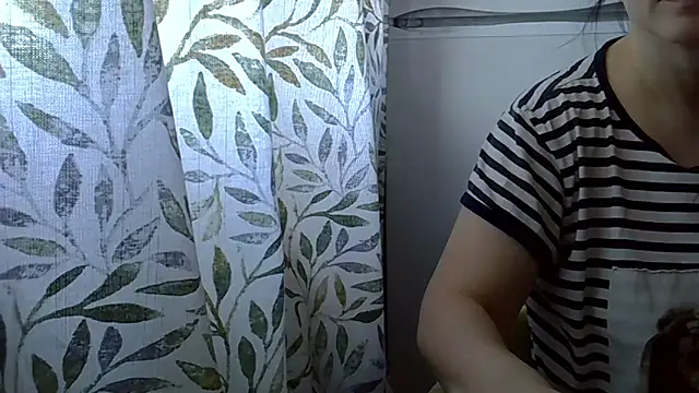 krystal_82 - Krystal_82's free webcam - UK Sex Cams