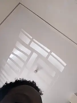 Coco_squirter webcam