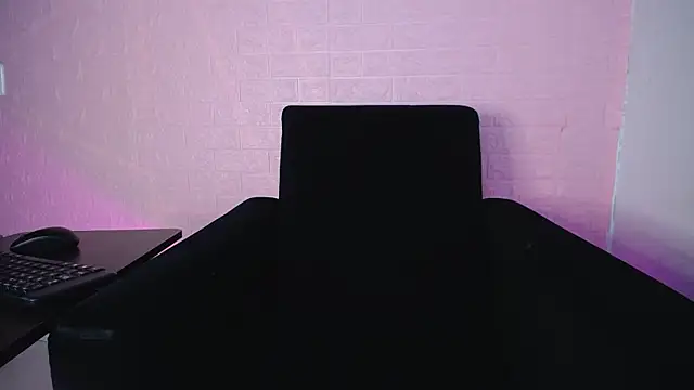 Princess_Mia1126 webcam