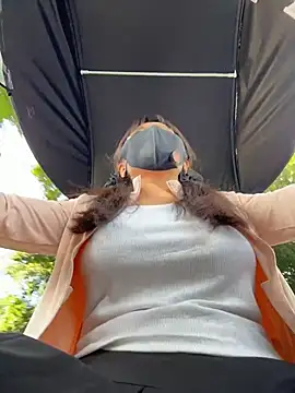 美女Carlin-yiyi在线直播