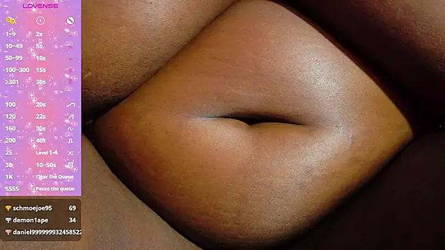 ebony_NeighborMoans webcam