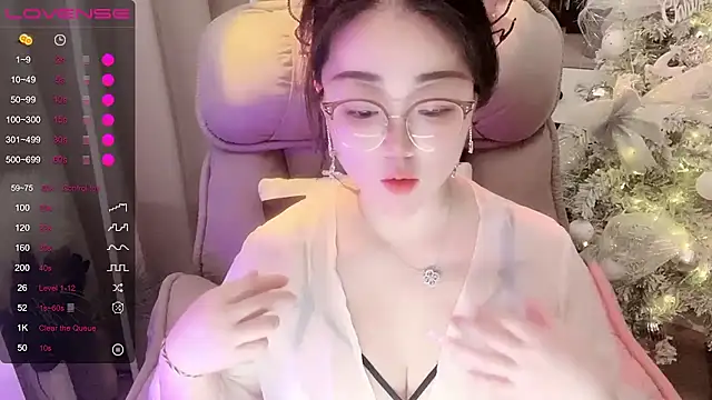 Monica-666888- webcam