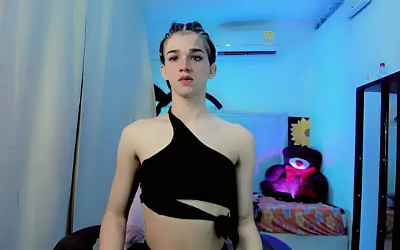 Sophiaa_doll_ webcam