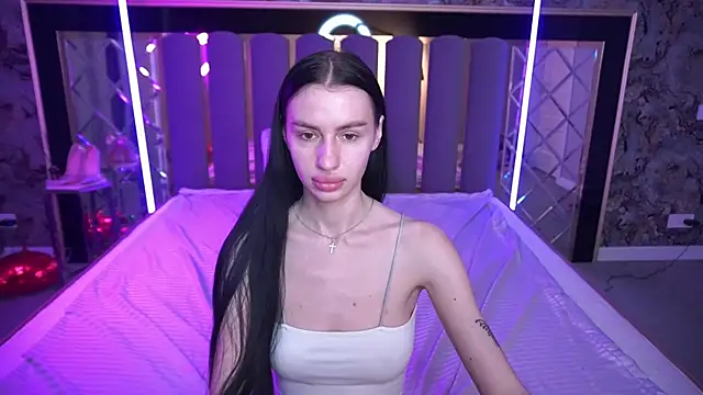 snow_whiteeex - Snow_WhiteeeX's free webcam - UK Sex Cams