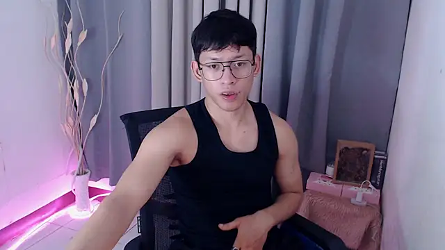 pinkcock_froi2305 webcam