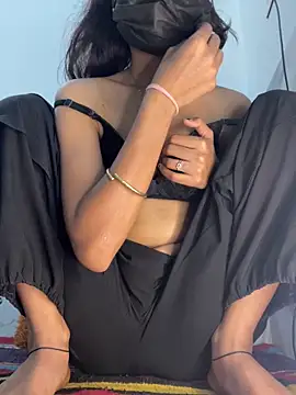 Webcam Model (paribaby09)  is live.Free join now!