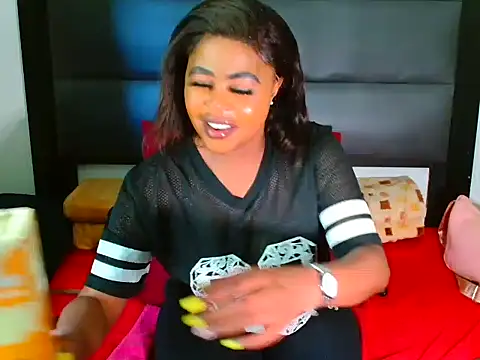 SpicyKittyxxx webcam