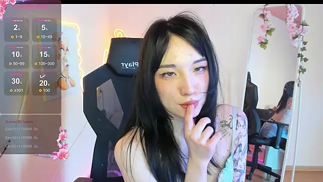 AliceeinWonderlanddd webcam