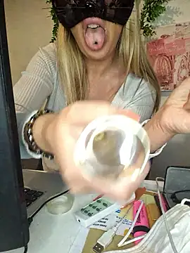 Libertine6259's room