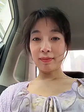 美女yourkeer在线直播