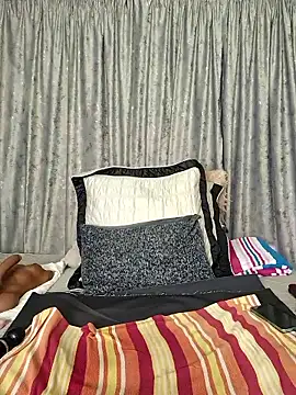 ThickianaRider live sex cam