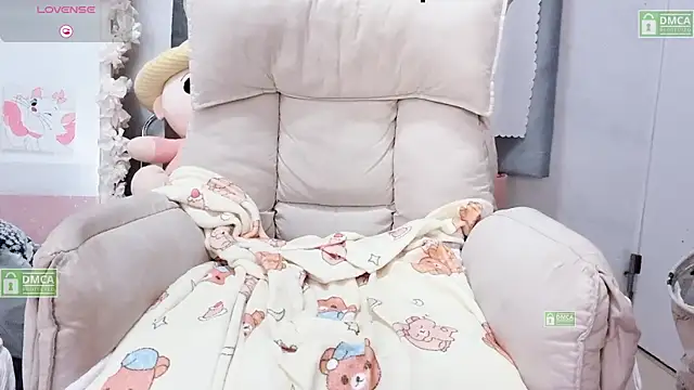 美女Yoyo_520在线直播