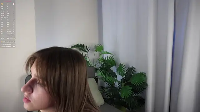 ClarineCasebolt webcam