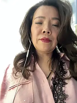 美女anna_kk在线直播