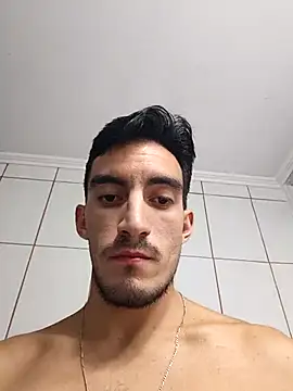 TommyMomentum webcam