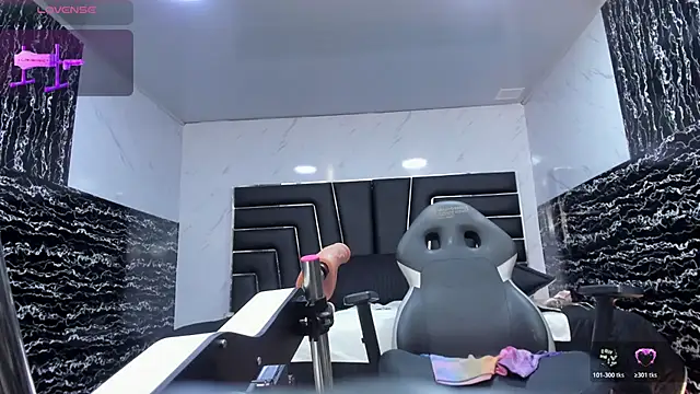 Ladyy_Scarlett webcam