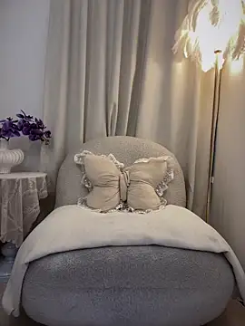 美女ackhhll在线直播