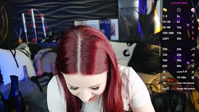 Lily_Moonlight webcam