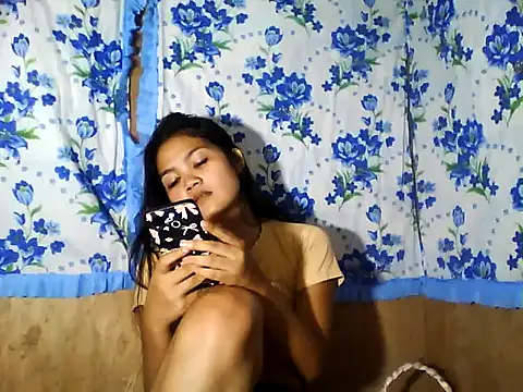PinaySkinnyJust18 webcam