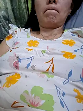 Baby-loveass69 webcam