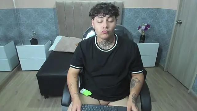 DAMON_SALVATTORE webcam