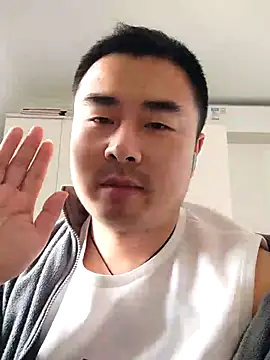 guozuo Live Webcam on Stripchat