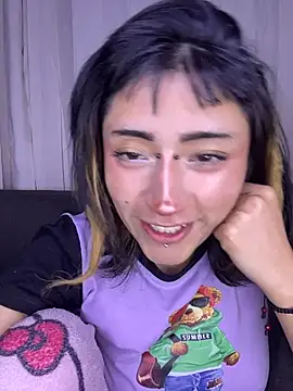 baby_akuma - Live Cam