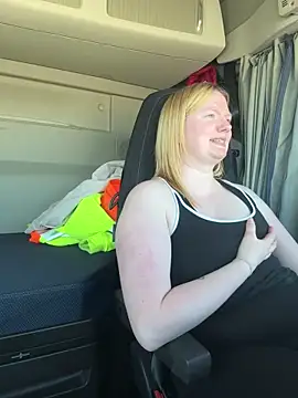 TruckerBabeLeenchen - Live Cam