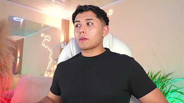 MatiasKorn live sex cam