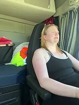 TruckerBabeLeenchen webcam