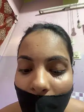 sandhya_77 (F young) - Lovesense