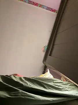 imawhorenslut19 - Imawhorenslut19's free webcam - UK Sex Cams