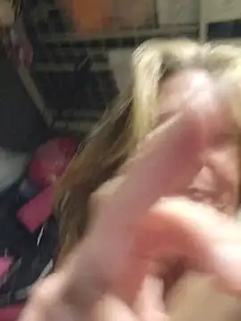 sultrysummer68 - SultrySummer68's free webcam - UK Sex Cams