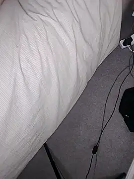 Capitan_at_work_96 webcam